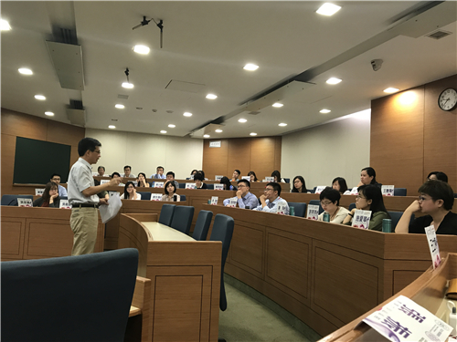 1511245167785094144.jpg 郭炳伸老师上课_副本.jpg